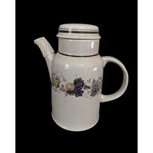 Royal Doulton Harvest Garland Cramer‎ and coffee pot with lid stoneware